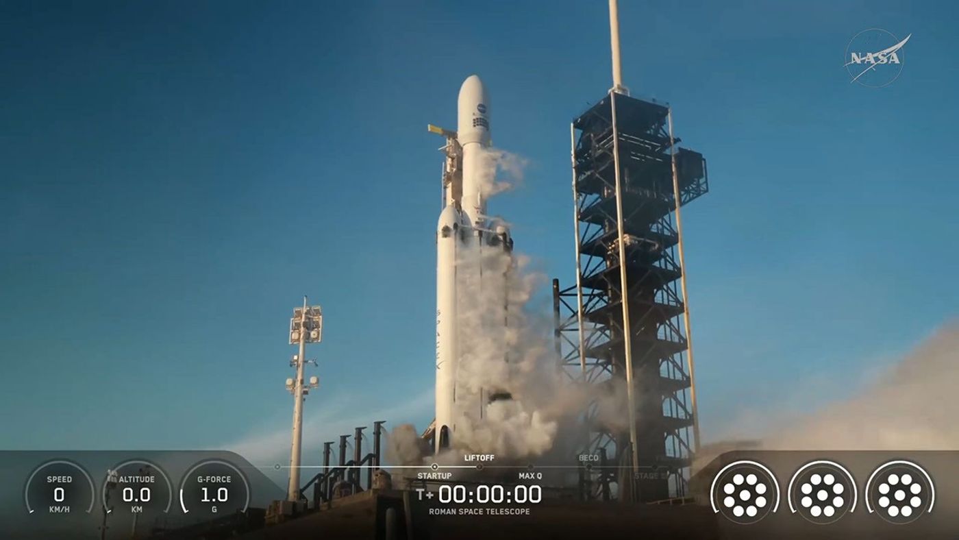 Video of Falcon Heavy rocket launch.