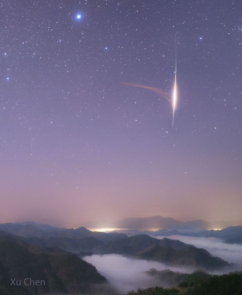 APOD: 2026 January 12 – Meteor Dust