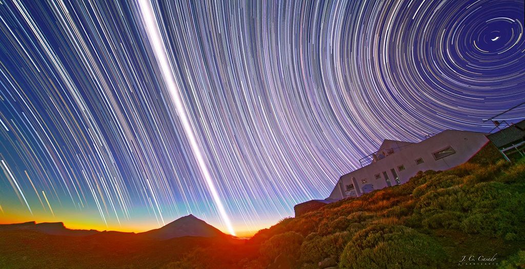 APOD: 2026 March 20 – Spring Equinox at Teide Observatory