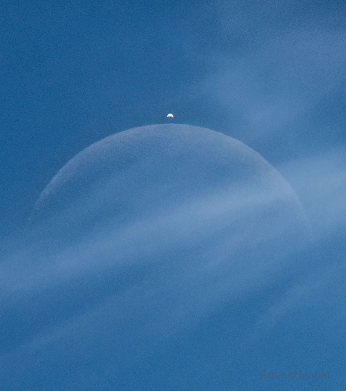 APOD: 2026 September 15 – A Daytime Eclipse: Moon Occults Venus