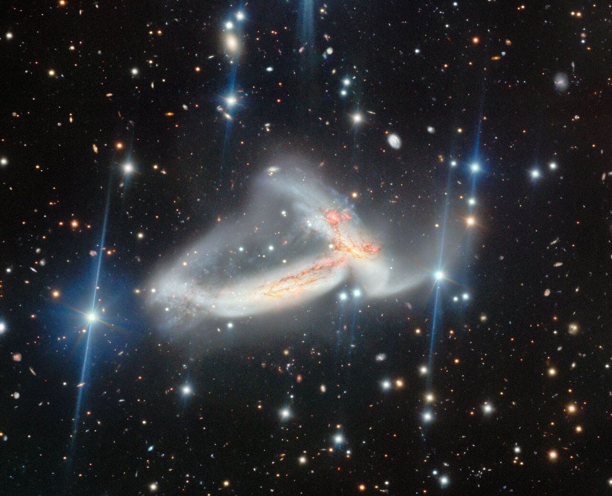 APOD: 2026 September 4 – Na Uhane Mahoe Huki Pu i ke Ola