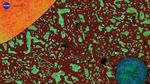 Sección transversal microscópica de una gota de soldadura que muestra un cable de cobre (naranja, arriba a la izquierda) y vacío (círculo azul verdoso, abajo a la derecha) rodeados por material de soldadura de color marrón oscuro y azul verdoso, que se asemeja a un sistema solar con el cable como el sol y el vacío como la Tierra.
