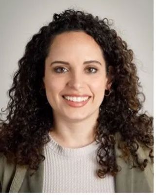 Portrait photo of Claudia Bernier