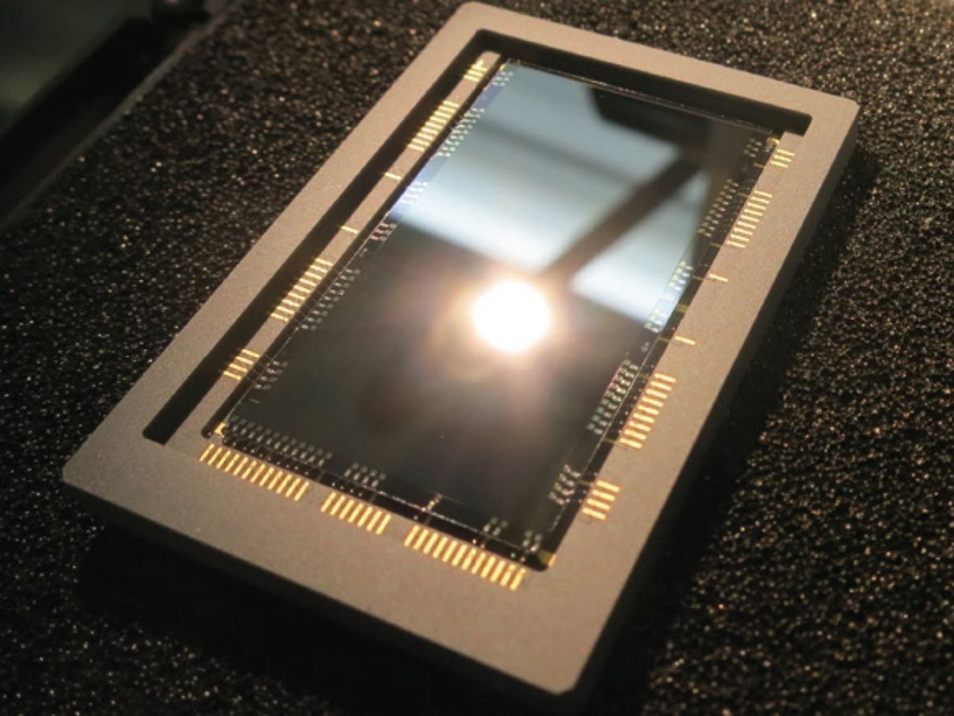 2-D doped EMCCD sensor.