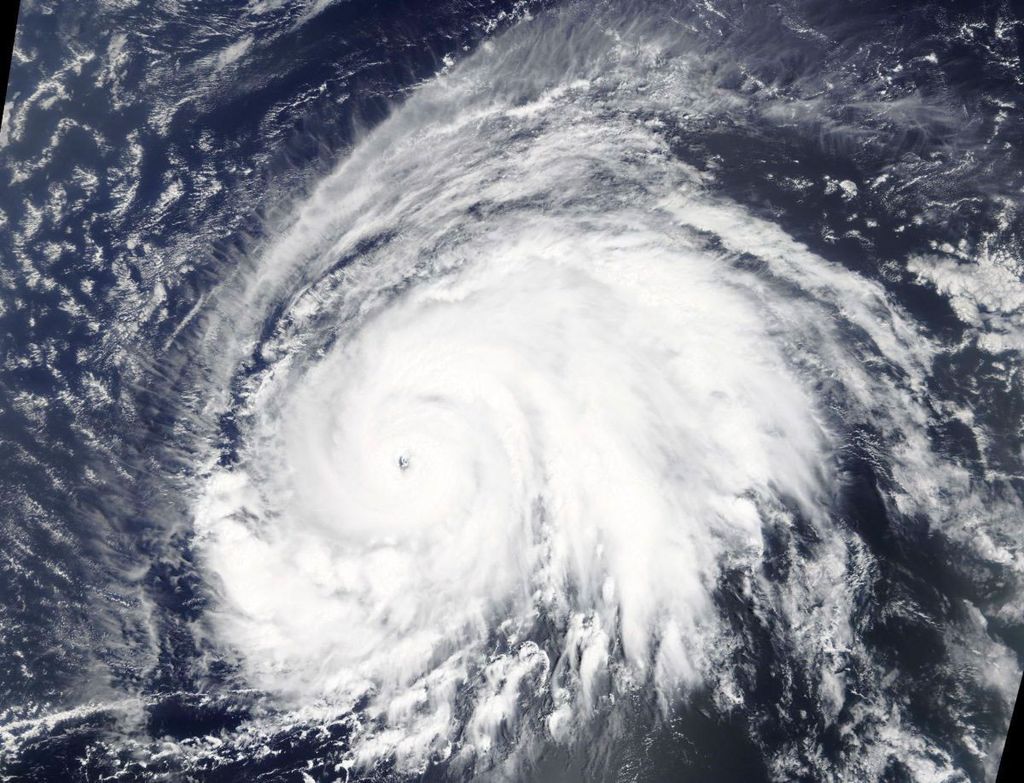 How Climate Change May Be Impacting Storms Over Earth's Tropical Oceans ...