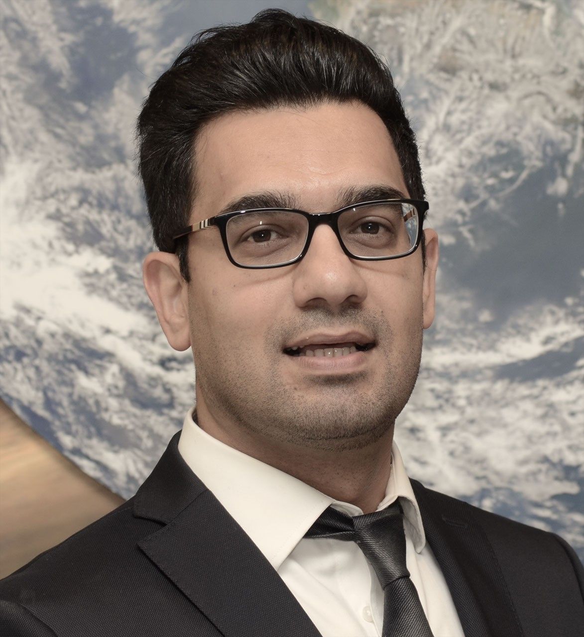 Dr. Nima Pahlevan 