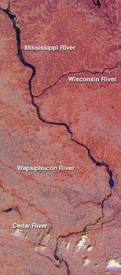 Mississippi River in April 2001