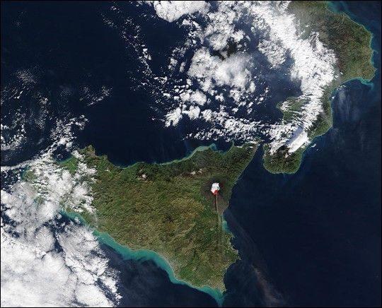 
			Eruption of Sicily's Mt. Etna - NASA Science			