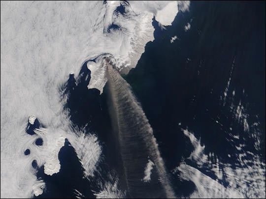 し*ち様 Volcanic  Chikurachki Volcano - NASA Science