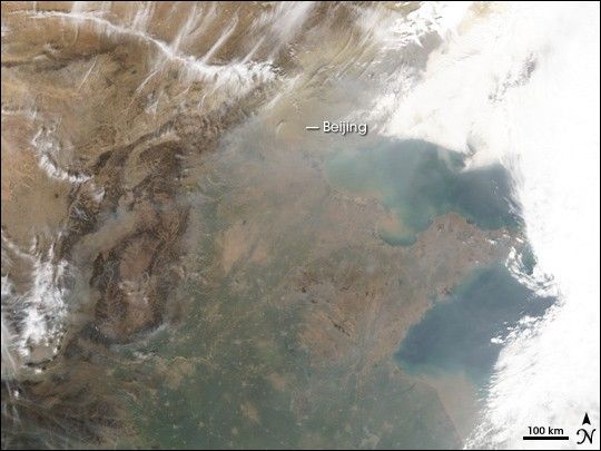 Dust and Haze Blow Across China