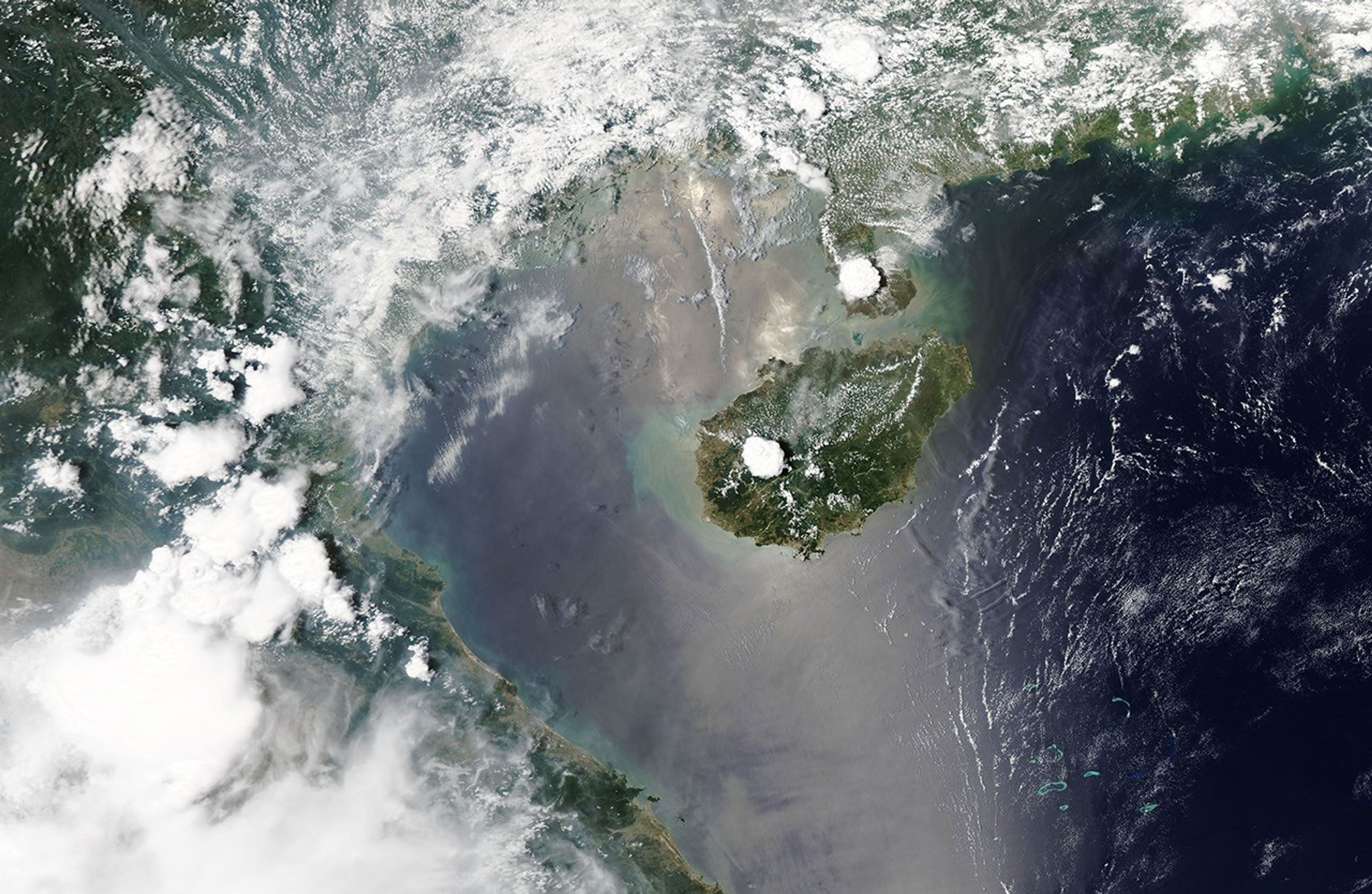 Cloud Building Over Hainan