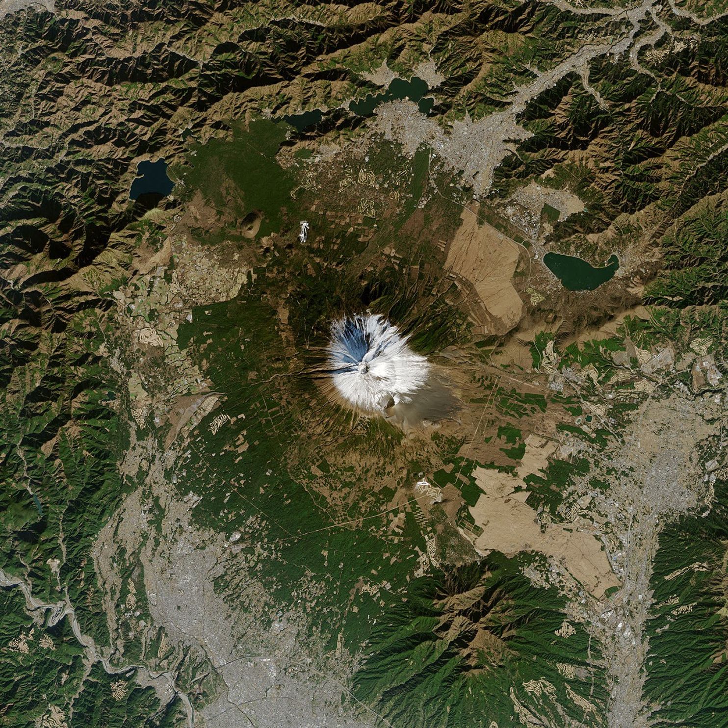 Mount Fuji’s Missing Snow