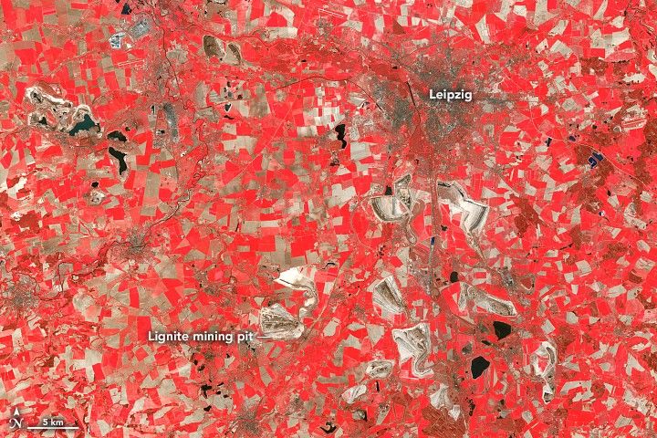 From Mine District to Lake District