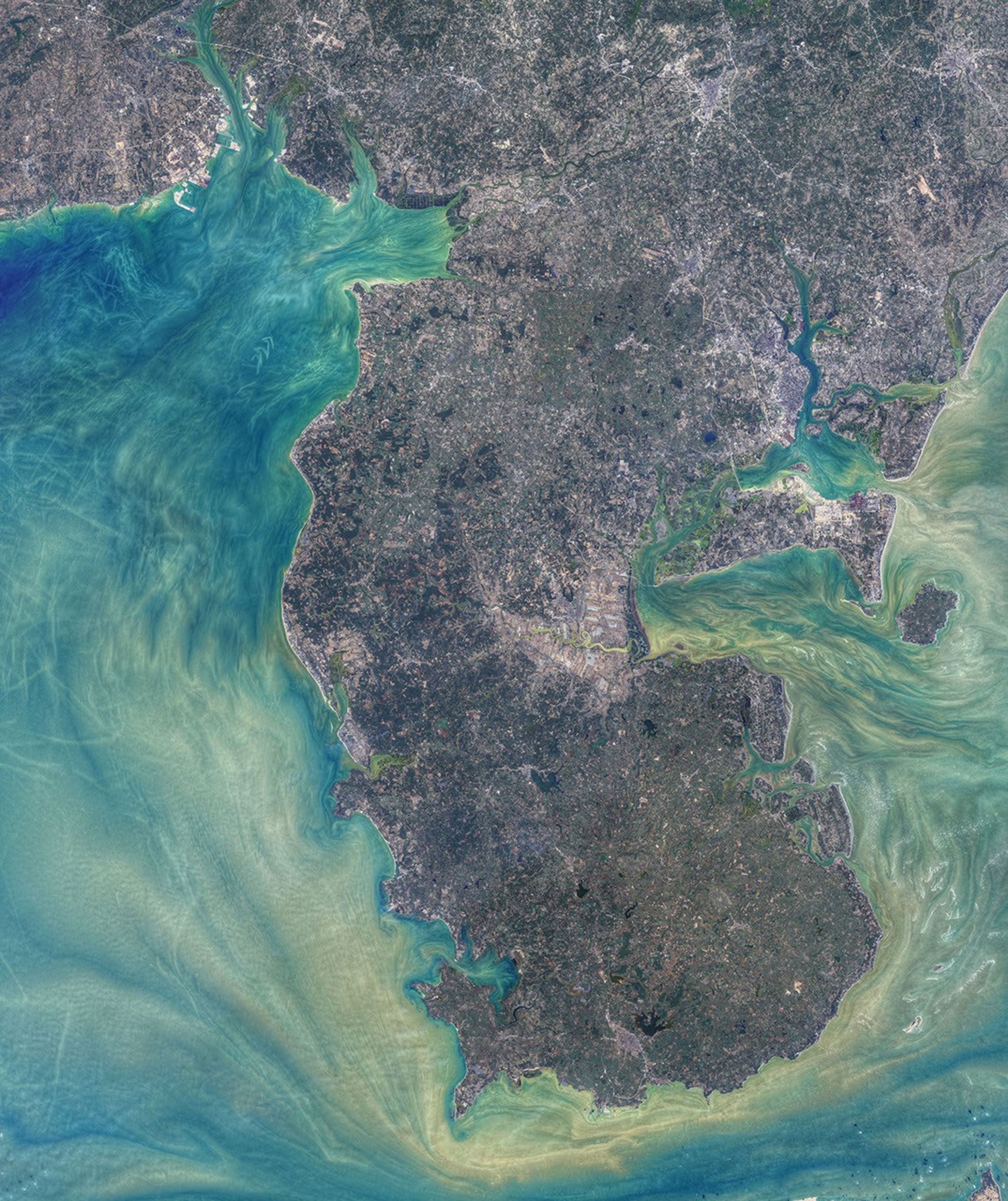 Patterns Around Leizhou Peninsula