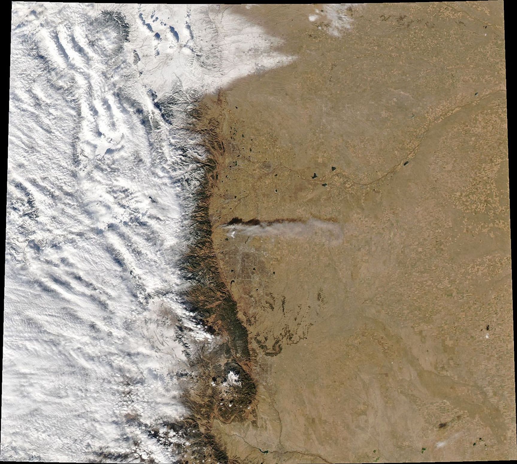 Colorado Faces Winter Urban Firestorm