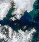Summer Melting in Svalbard