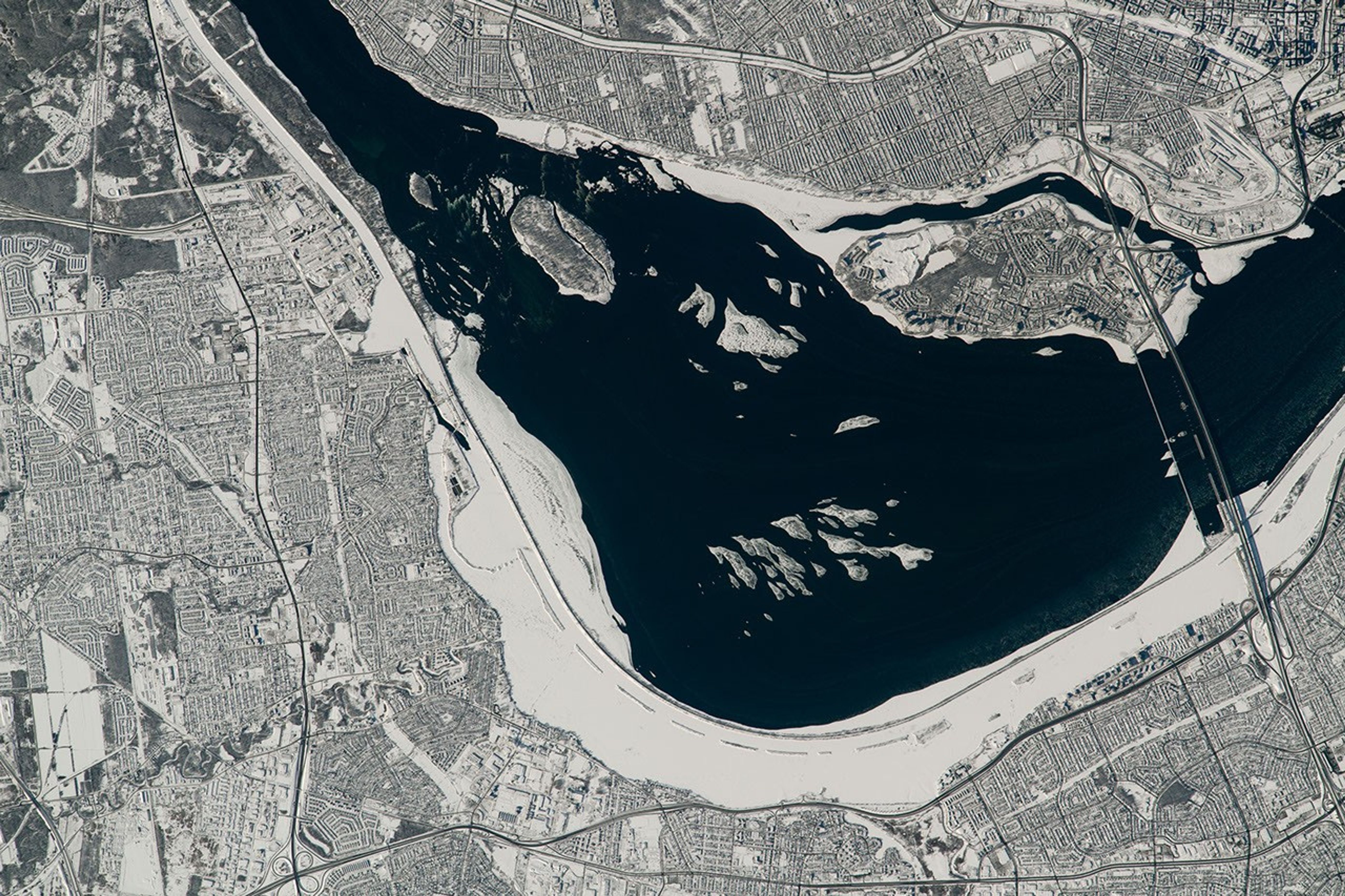 Montreal Islands - related image preview