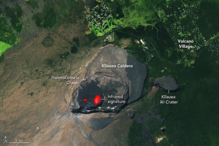 Kilauea Glows