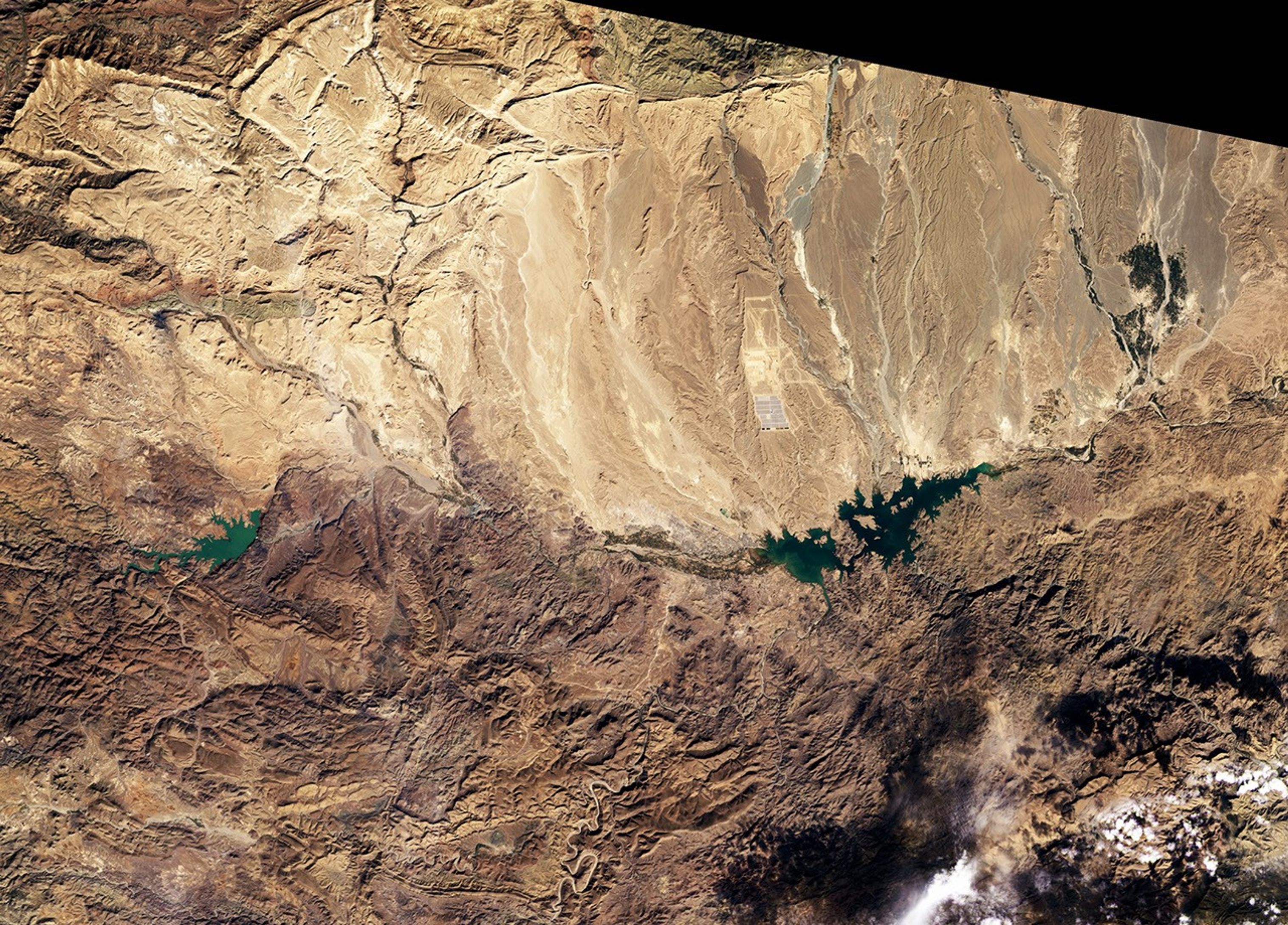 Sunny Days in Morocco’s Ouarzazate Basin