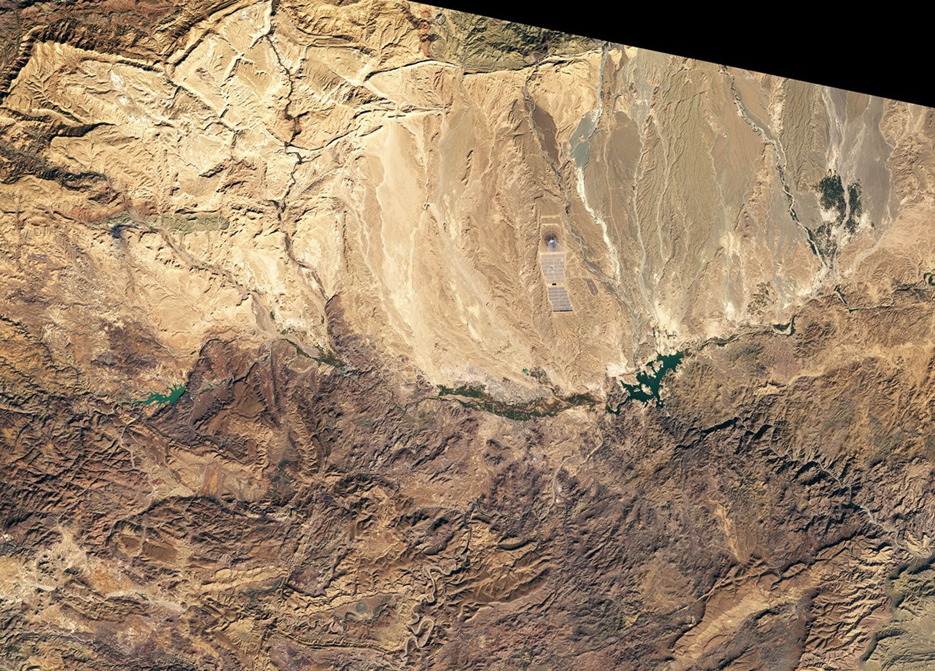 Sunny Days in Morocco’s Ouarzazate Basin