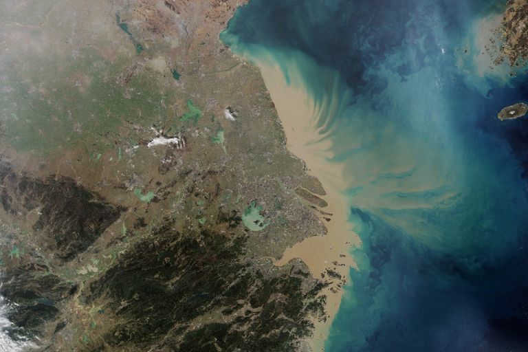Sediment Fans Out Over the Yangtze Bank - NASA Science