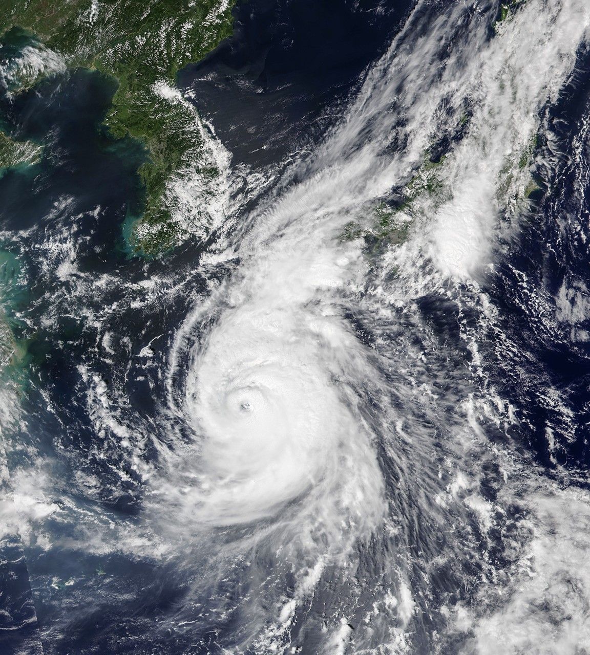 Typhoon Shanshan Pummels Japan - NASA Science