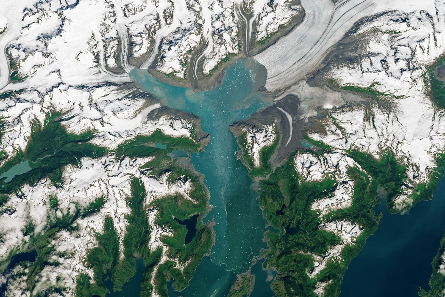 Alaska’s Iconic Columbia Glacier Still Retreats