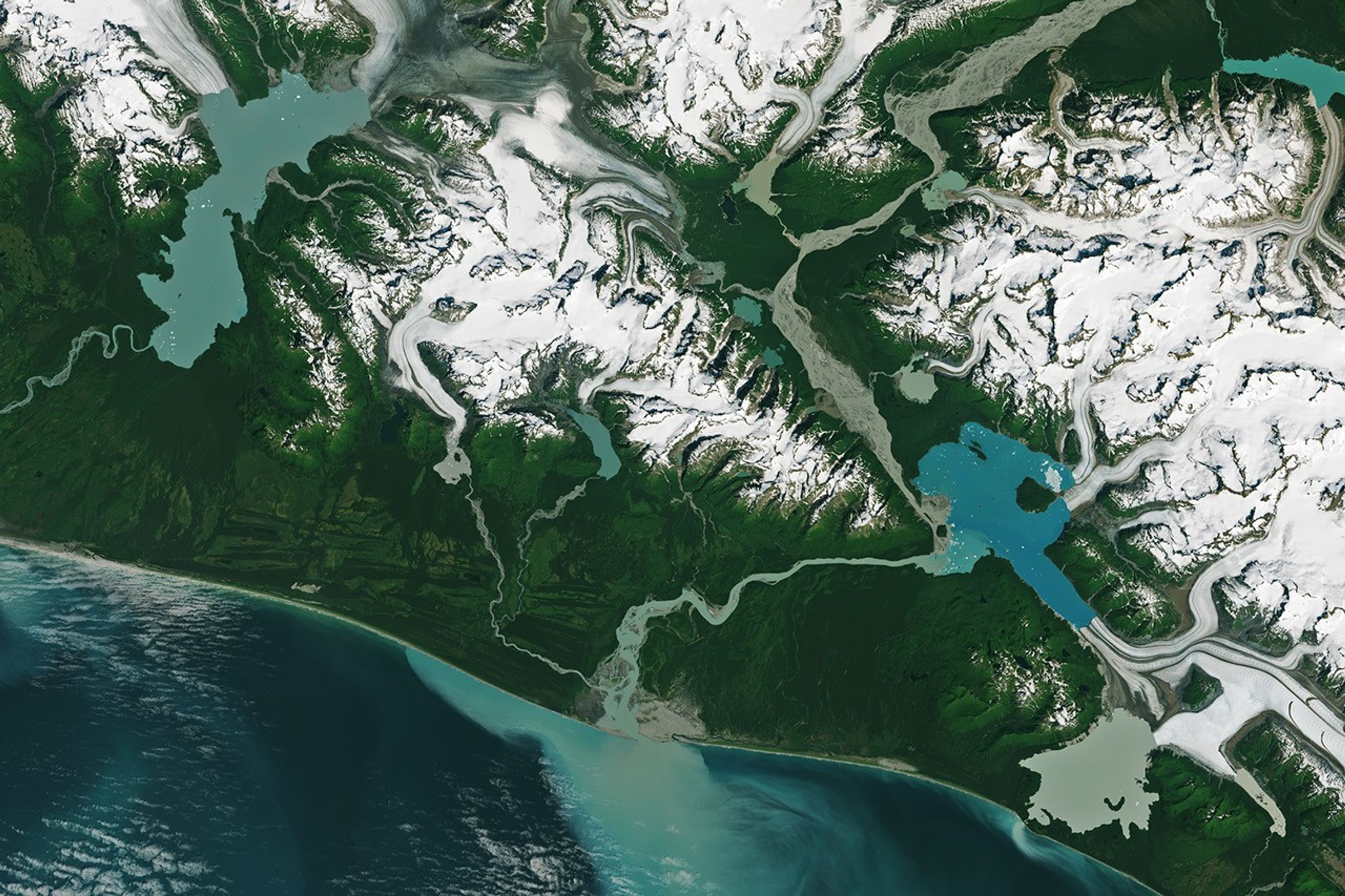 Alaska&rsquo;s Fast-Growing Glacial Lakes
