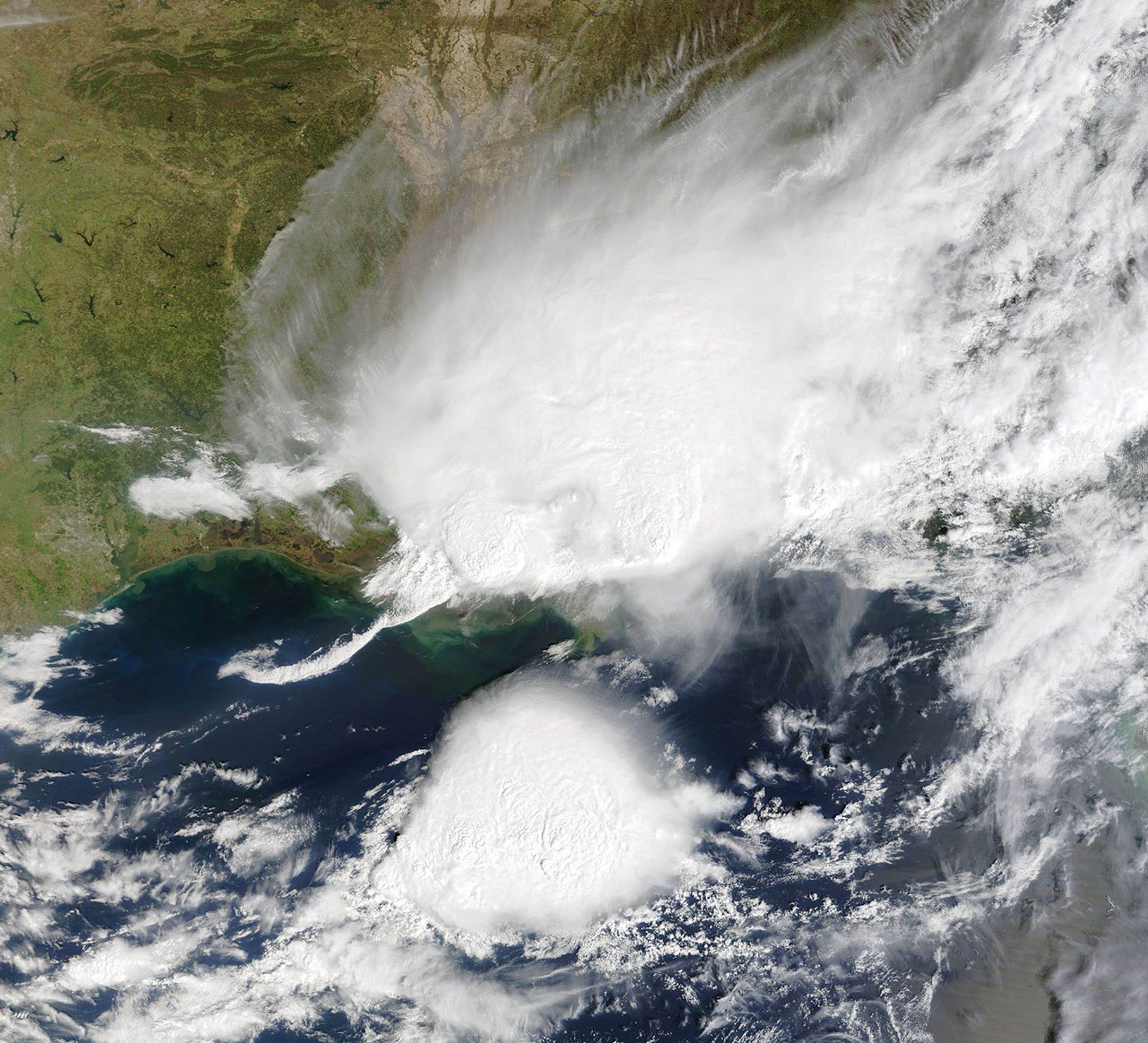 Spring Thunderstorm Thrashes Louisiana