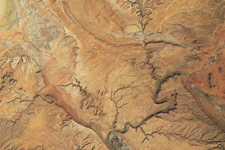 Earth's Surface and Interior | Earth Observatory Topic - NASA Science