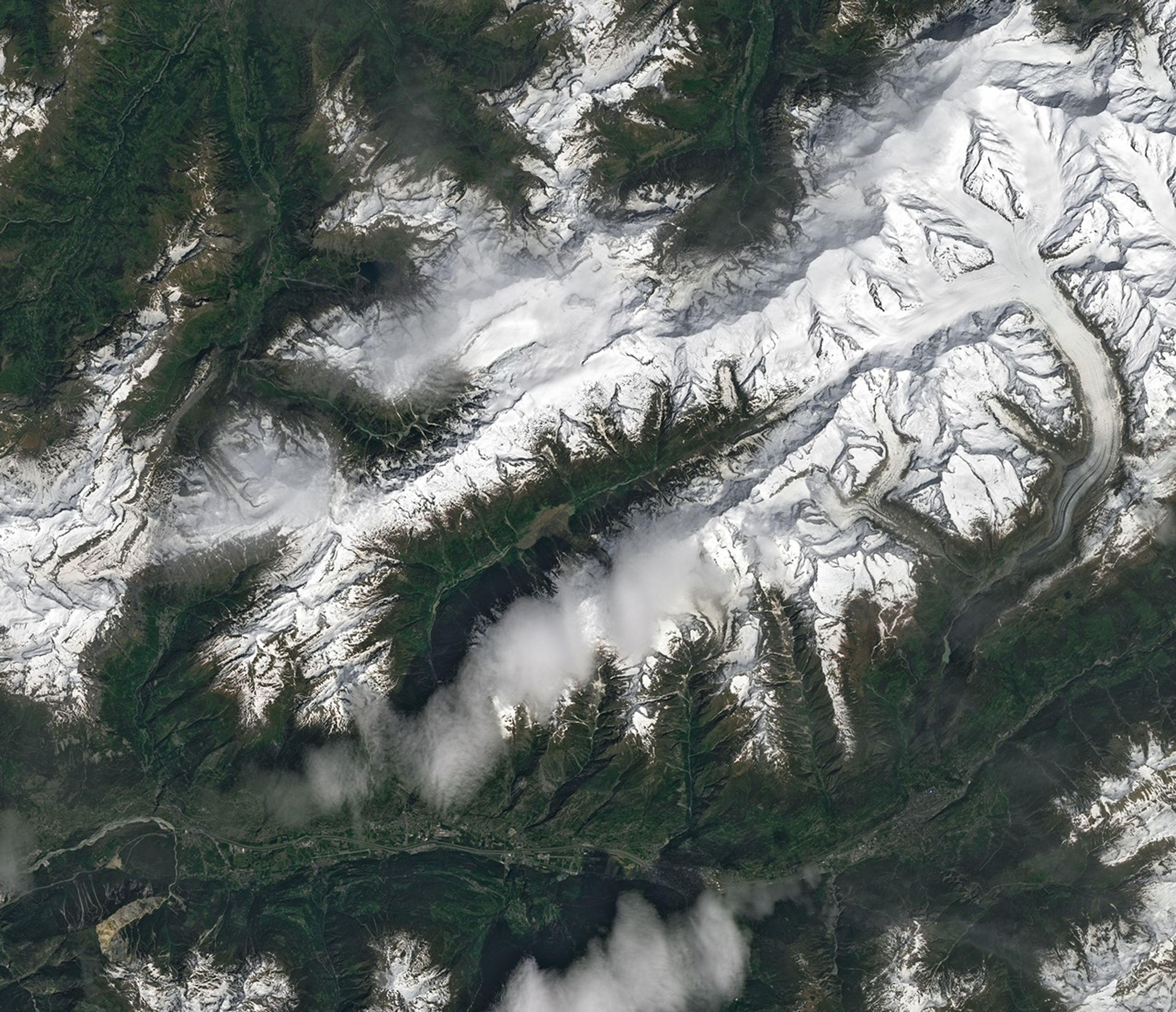 Glacier Collapse Buries Swiss Village