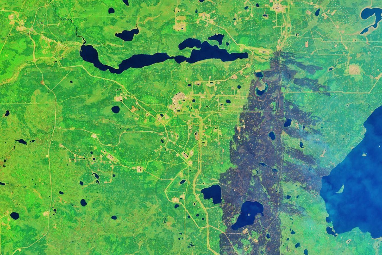Fires Near Alberta&rsquo;s Oil Sands