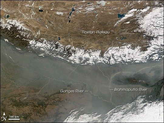 Haze along the Himalaya