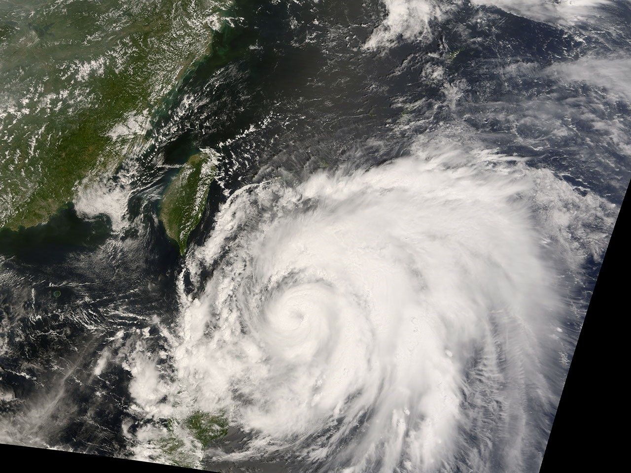 Typhoon Sinlaku