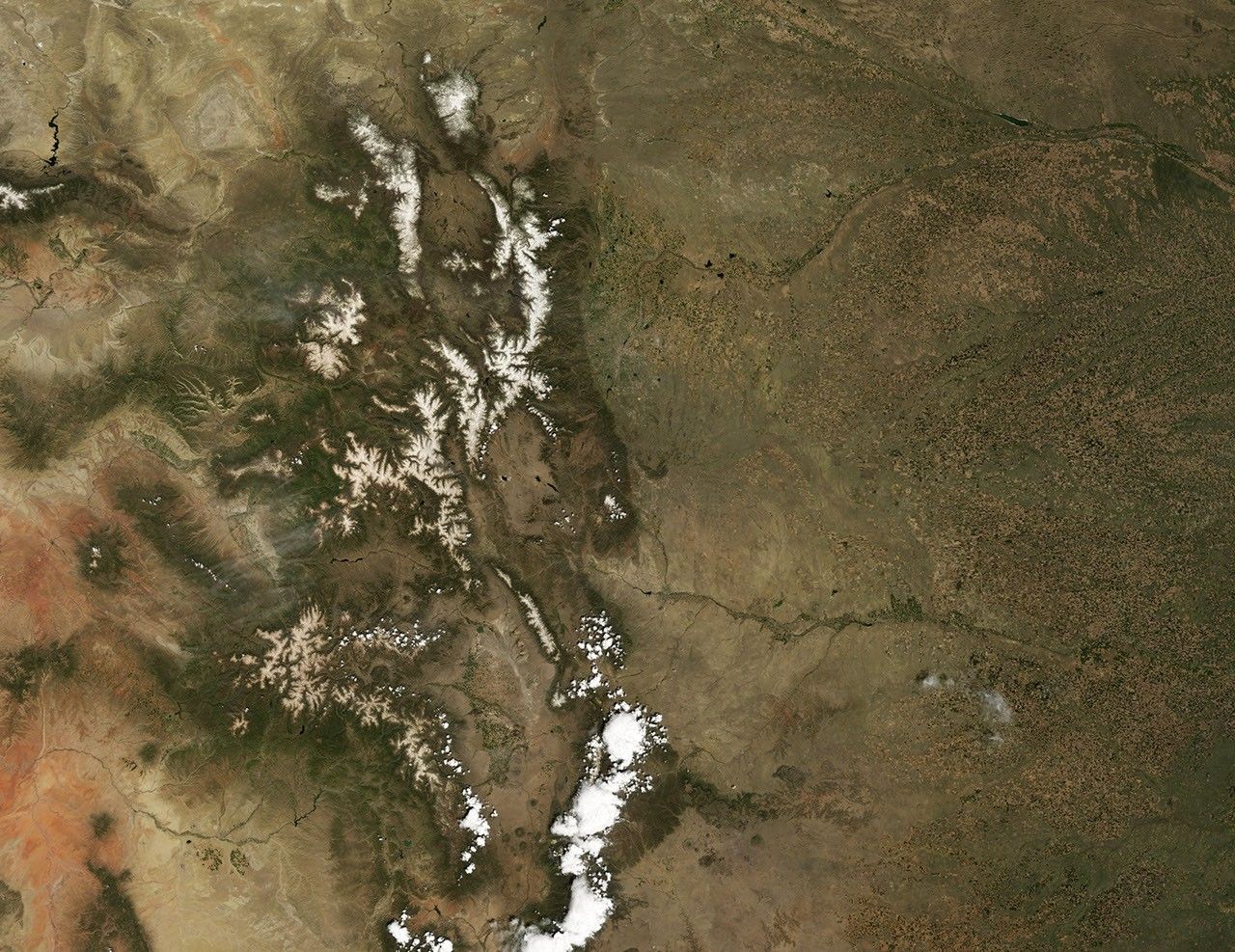 Dust Accelerates Snow Melt in San Juan Mountains