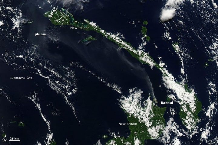Plume from Rabaul Volcano