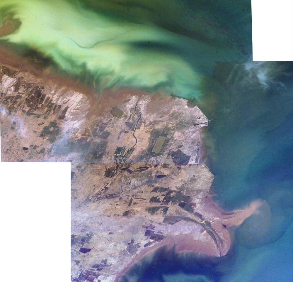 汚染された三角州/Polluted Delta 3枚セット Yellow River Delta - NASA Science