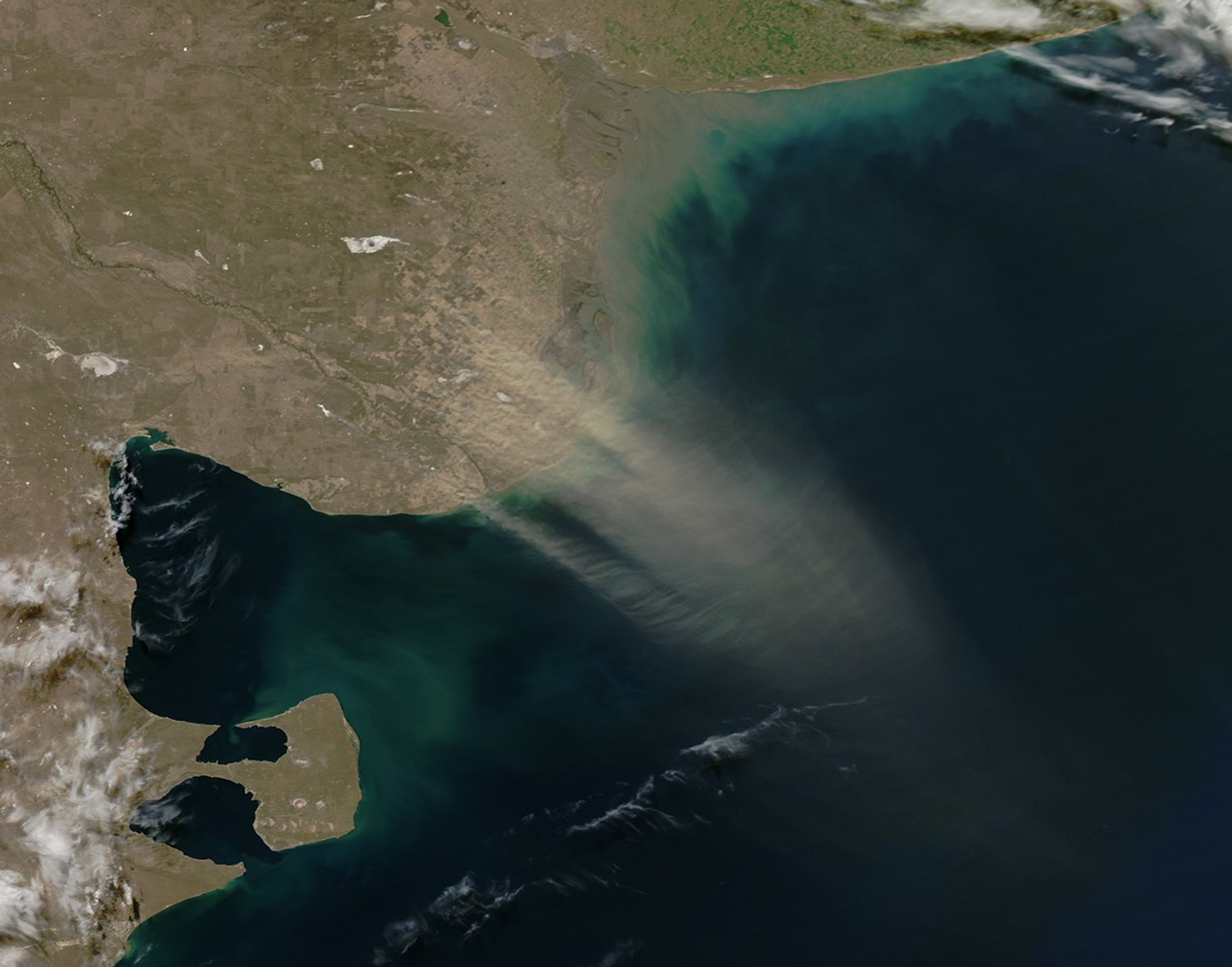 Dust Plume Across Northern Patagonia