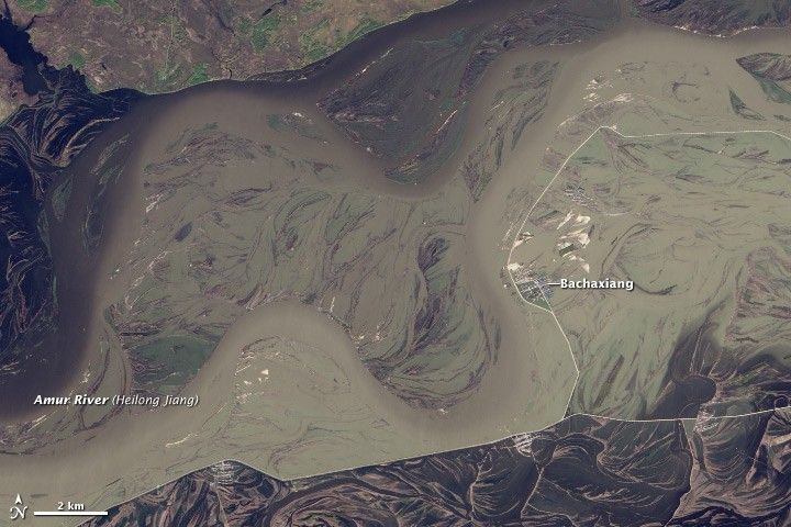 Flooding along the Heilong River