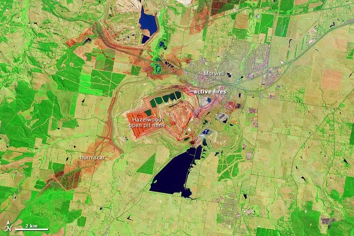 Mine Fire Smoke Chokes Australian Town