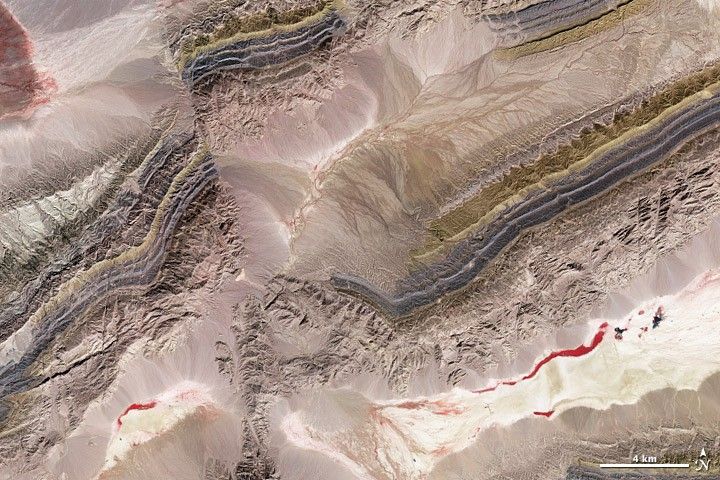 Mapping Minerals with Light