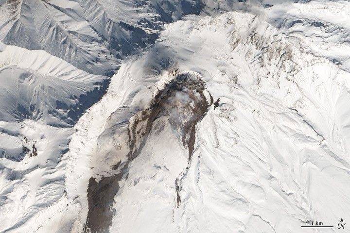 Shiveluch - April 14, 2014