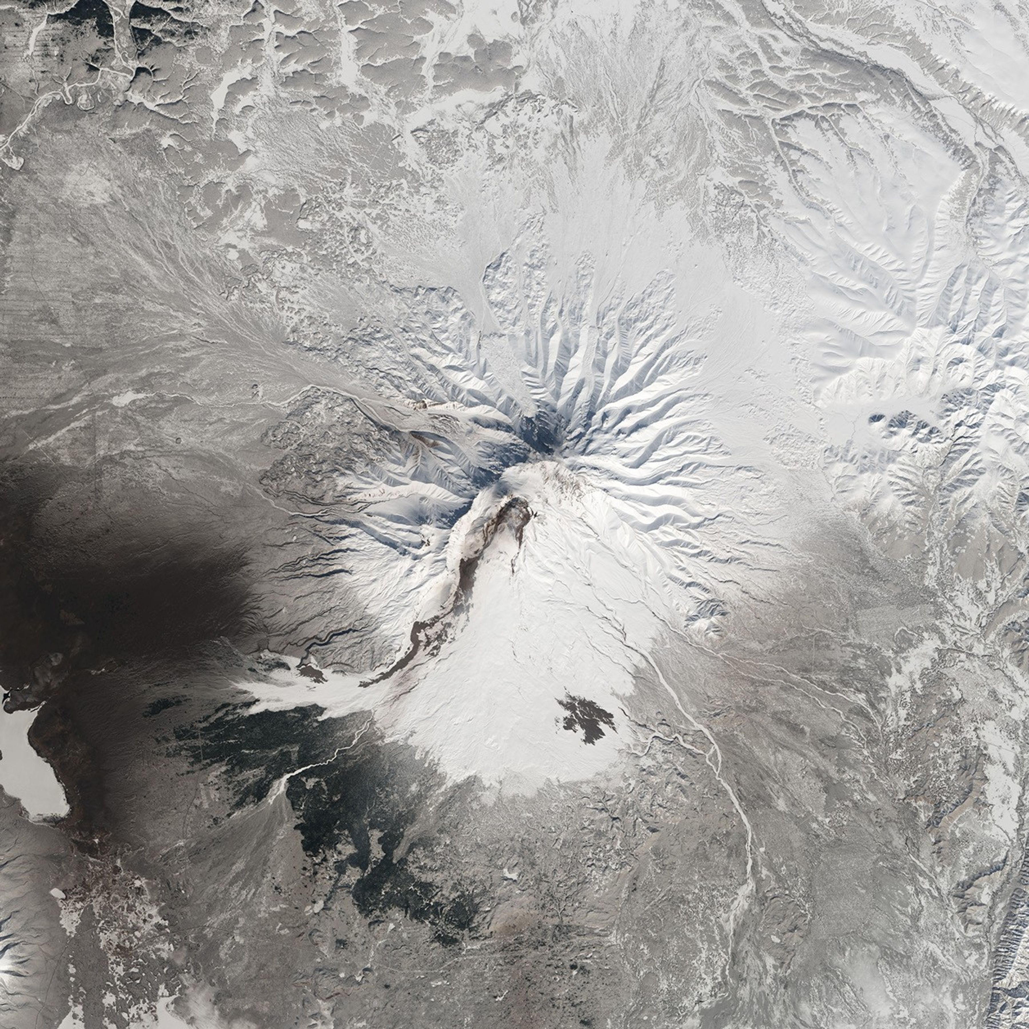 Shiveluch - April 14, 2014