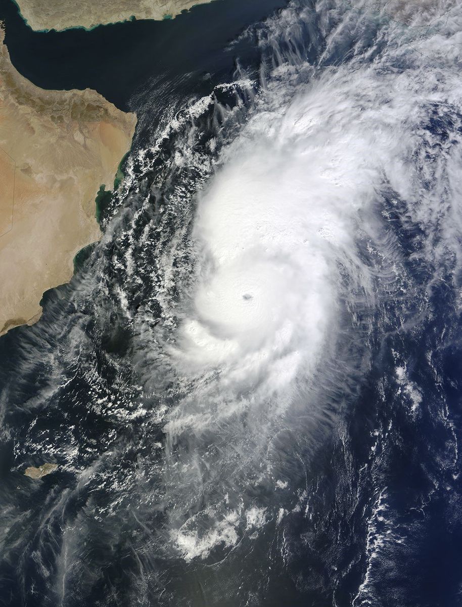 Cyclone Nilofar - NASA Science