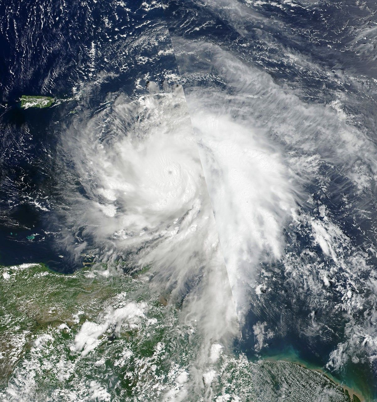 A Closer Look at Rapidly Intensifying Hurricanes