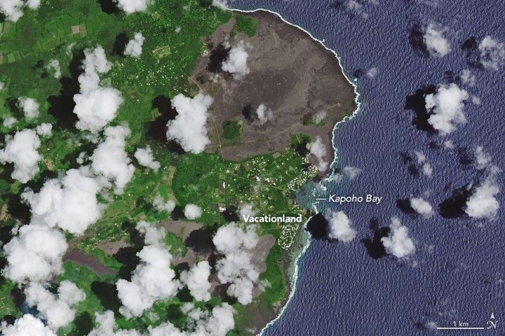 Lava Consumes Vacationland and Kapoho Bay