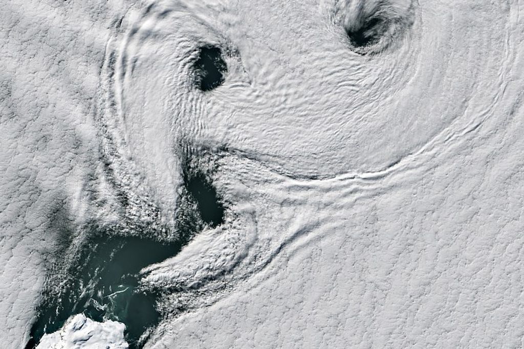 A Sea of Spinning Clouds