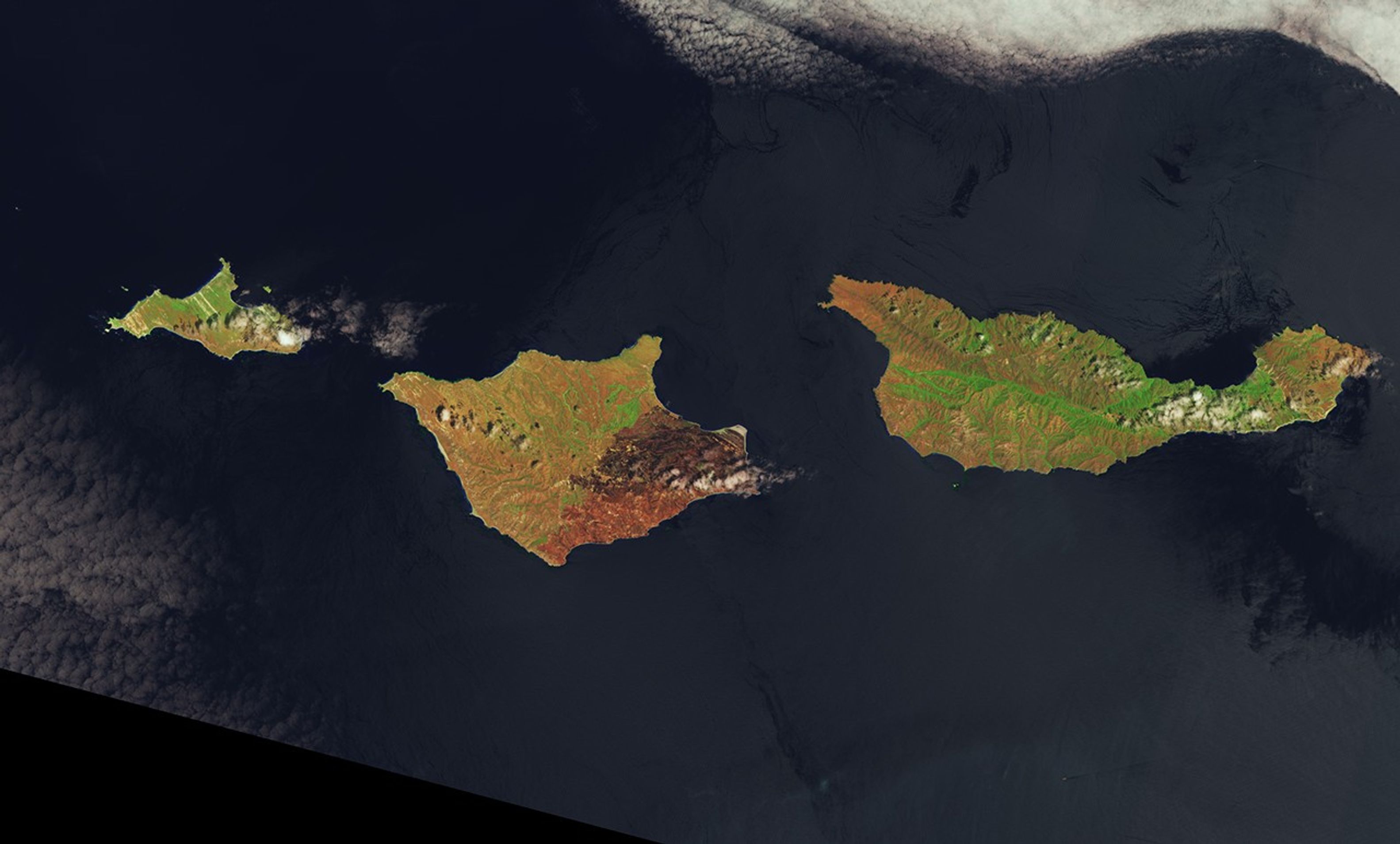A false-color image of Santa Rosa Island from May 24, 2026, shows a reddish-brown burned area spanning the eastern third of the island.