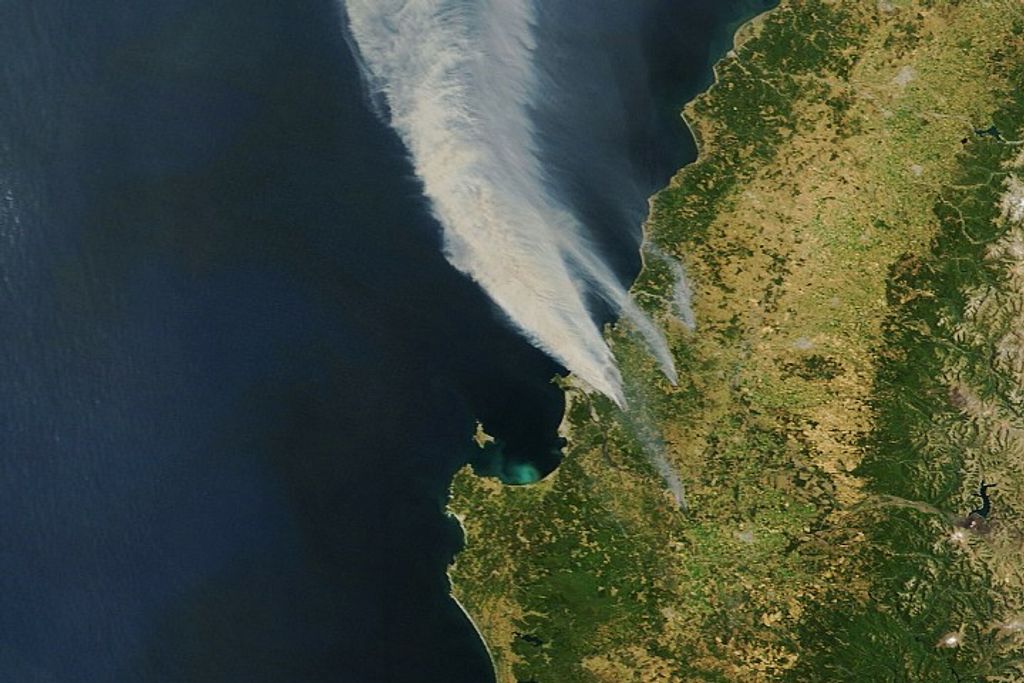 Fires Erupt in South-Central Chile 