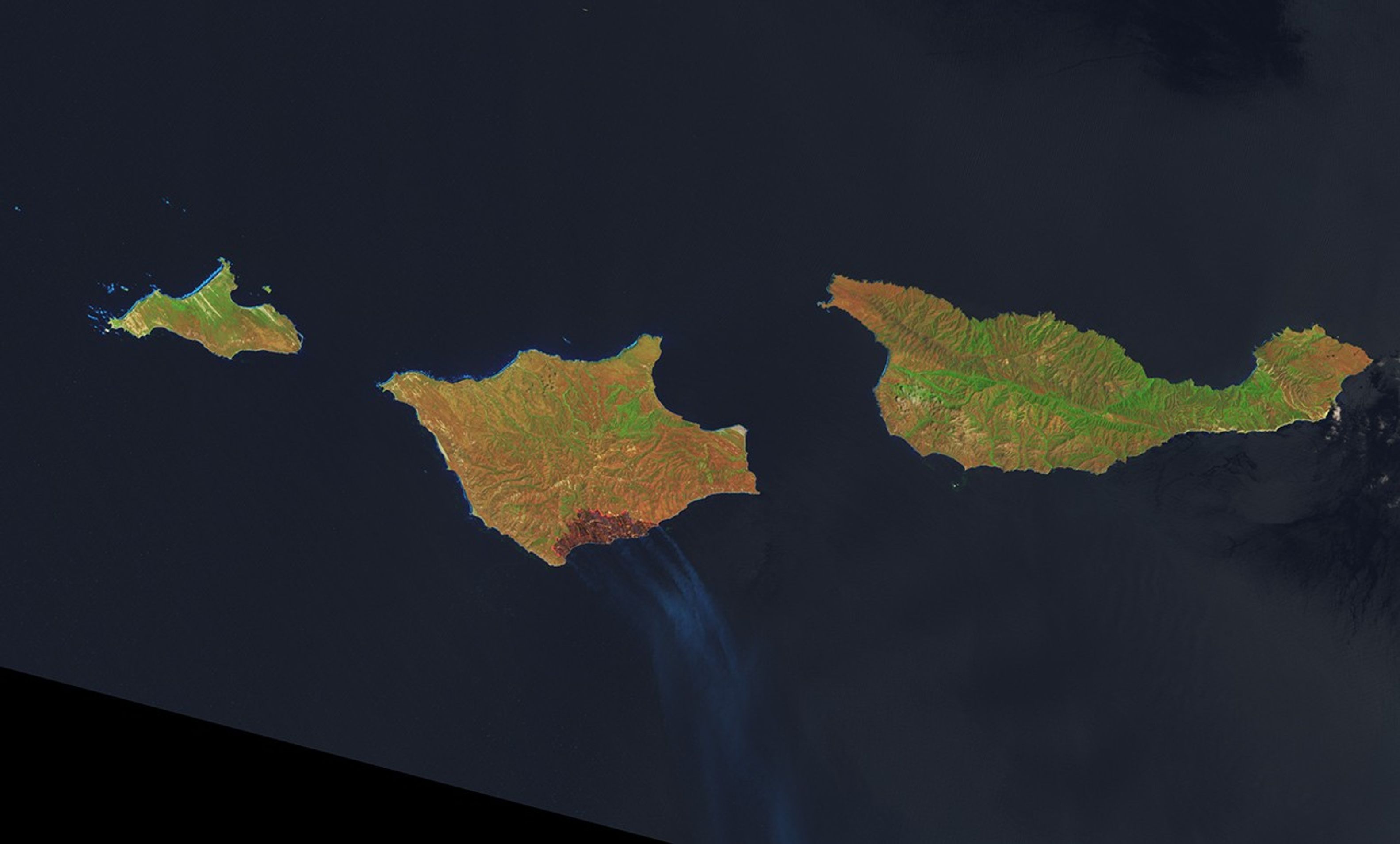 A false-color image of Santa Rosa Island from May 16, 2026, shows a dark-brown burned area toward the bottom-right. A thin, bright orange line runs along the burned area, indicating the active fire front.